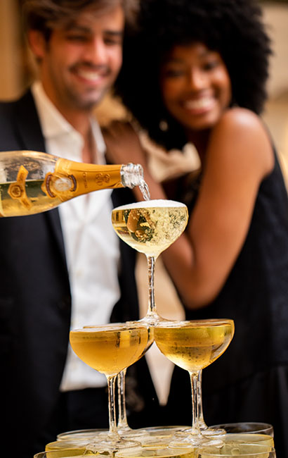 Join us for a sophisticated prelude to the New Year at the Champagne Bar