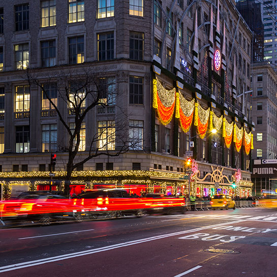 Shopping on Fifth Avenue 